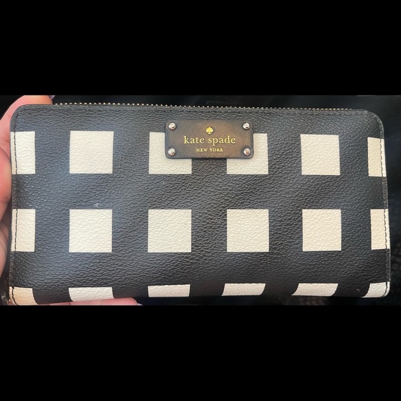 Kate Spade Bow Purse with Two Matching Wallets - Picture 4 of 7